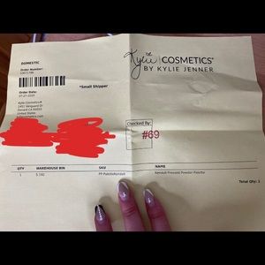 Kylie Cosmetics Makeup - Kendall Eyeshadow Palette by Kylie Cosmetics Kylie Cosmetics Makeup - Kendall Eyeshadow Palette by Kylie Cosmetics